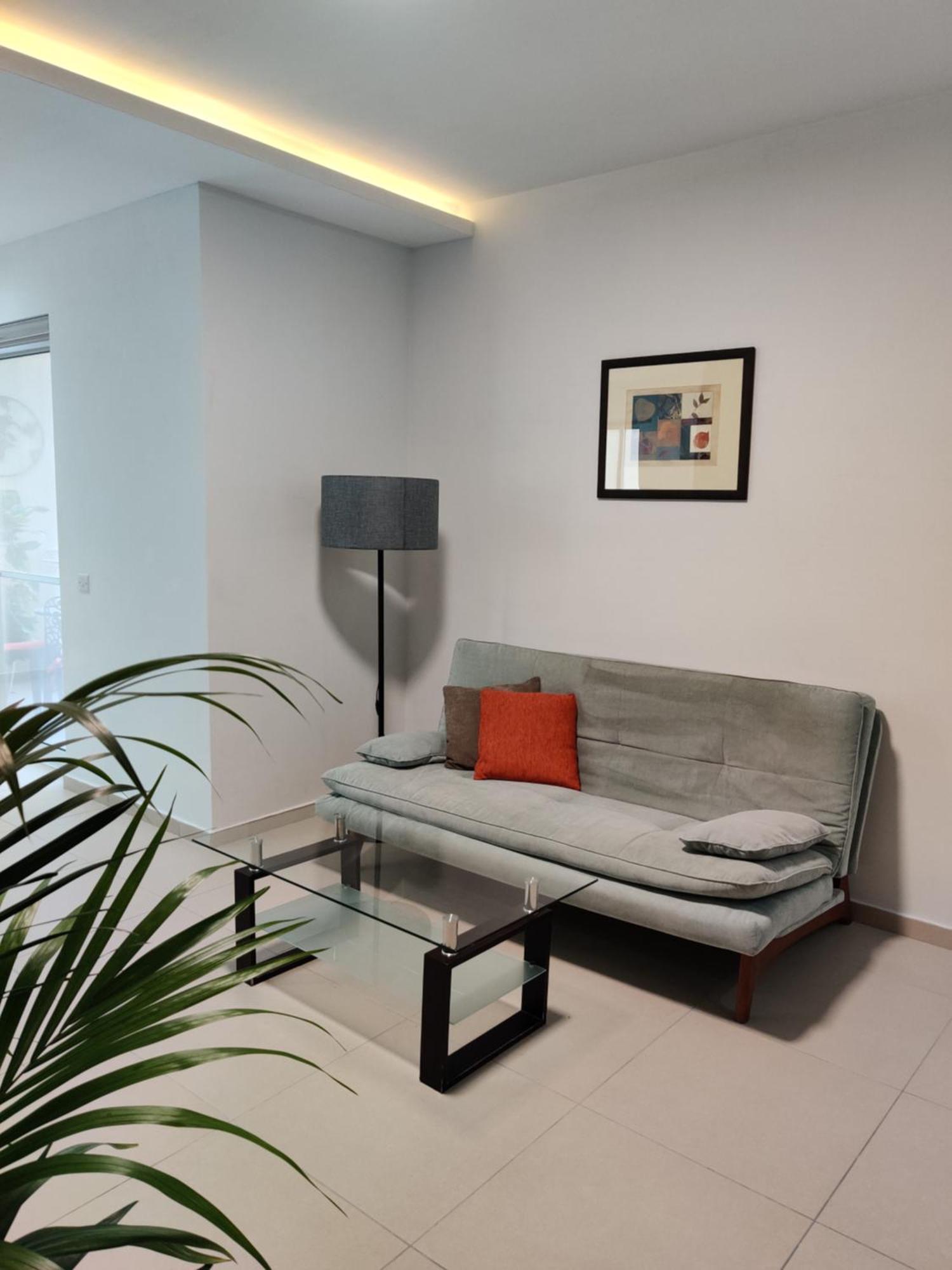 Depiro Point Deluxe - Modern, Designer 2 Minutes Away From Popular Seafront Apartment Sliema