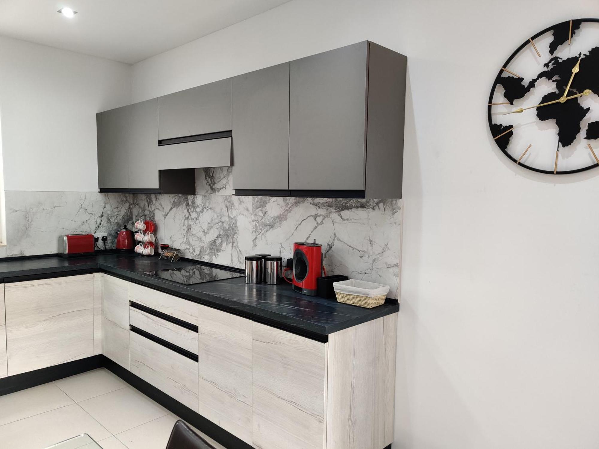 Depiro Point Deluxe - Modern, Designer 2 Minutes Away From Popular Seafront Sliema