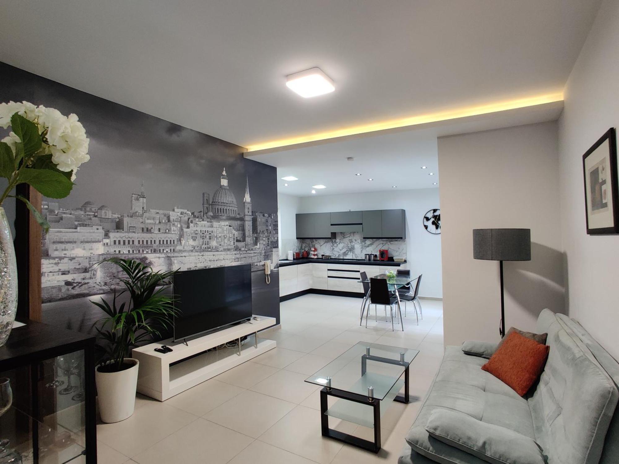 Depiro Point Deluxe - Modern, Designer 2 Minutes Away From Popular Seafront *