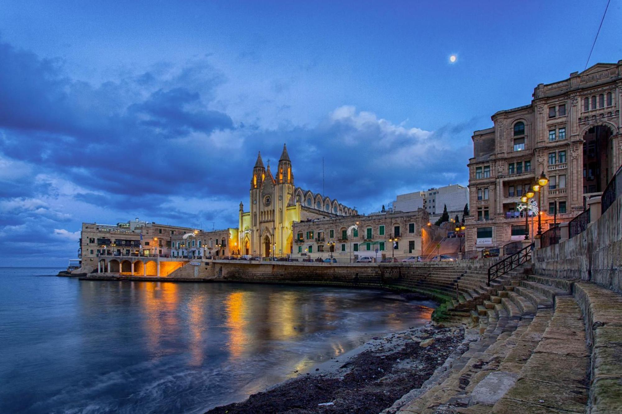 Apartment Depiro Point Deluxe - Modern, Designer 2 Minutes Away From Popular Seafront Sliema
